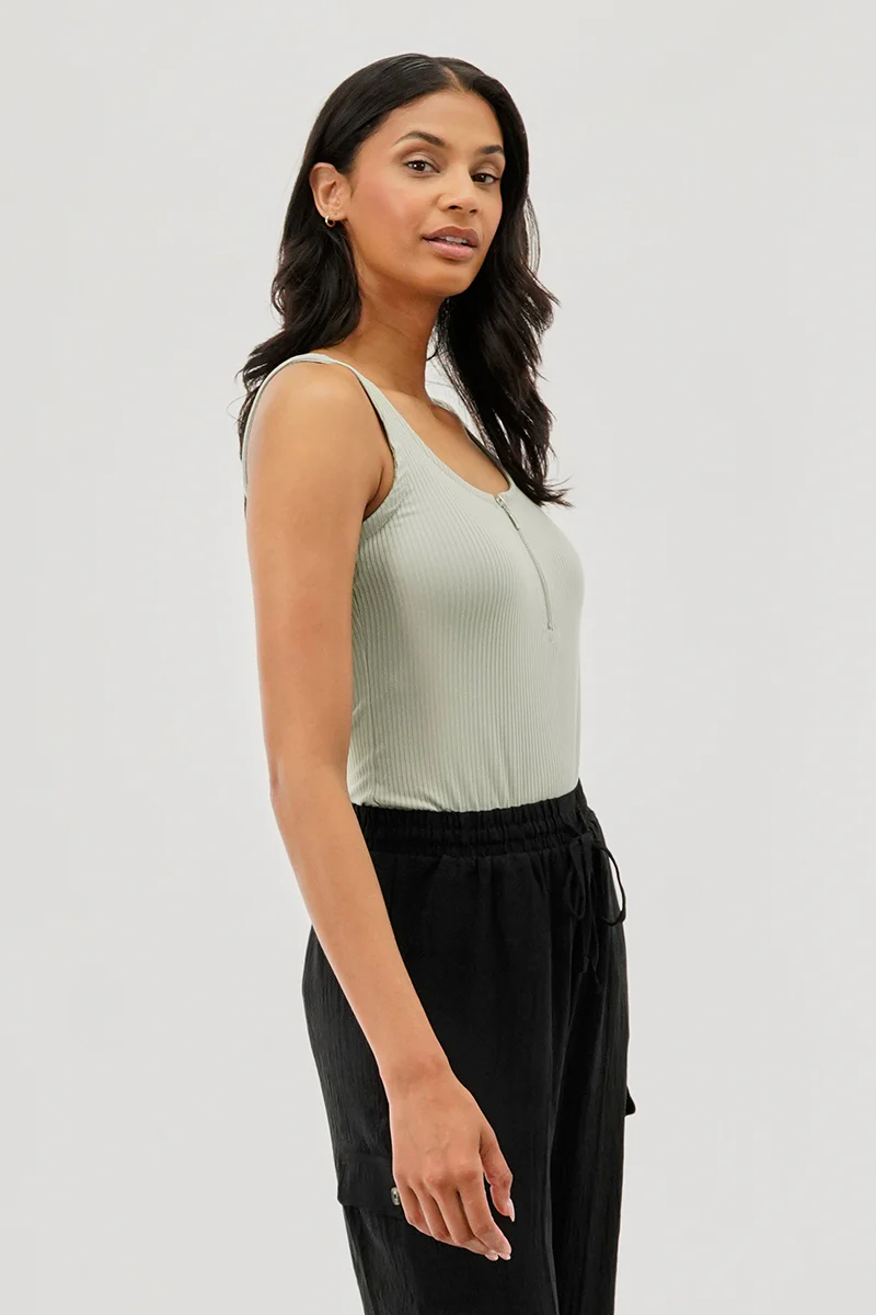 Costa Blanca Ribbed Quarter Zip Tank Top - Mint - Image 2
