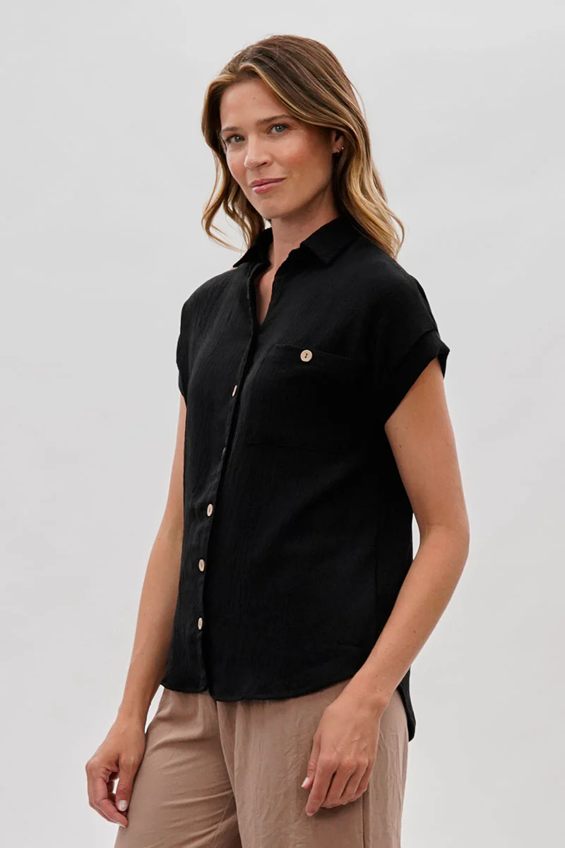 Sylexchange Vintage Short Sleeve Button Down Shirt - Black - Image 2