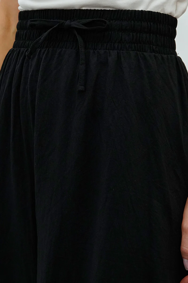 Runaway Bay Tiered Cinched Skirt - Black - Image 4