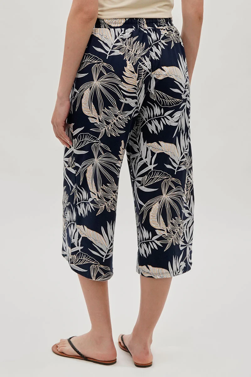 International INC Company Floral Cropped Pants - Navy - Image 3