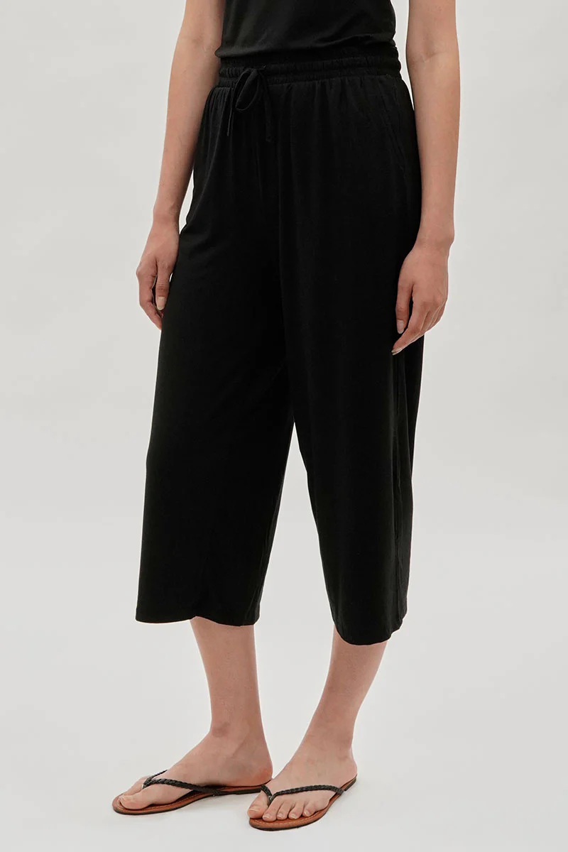 International INC Company Tie Waist Cropped Pants - Black - Image 2