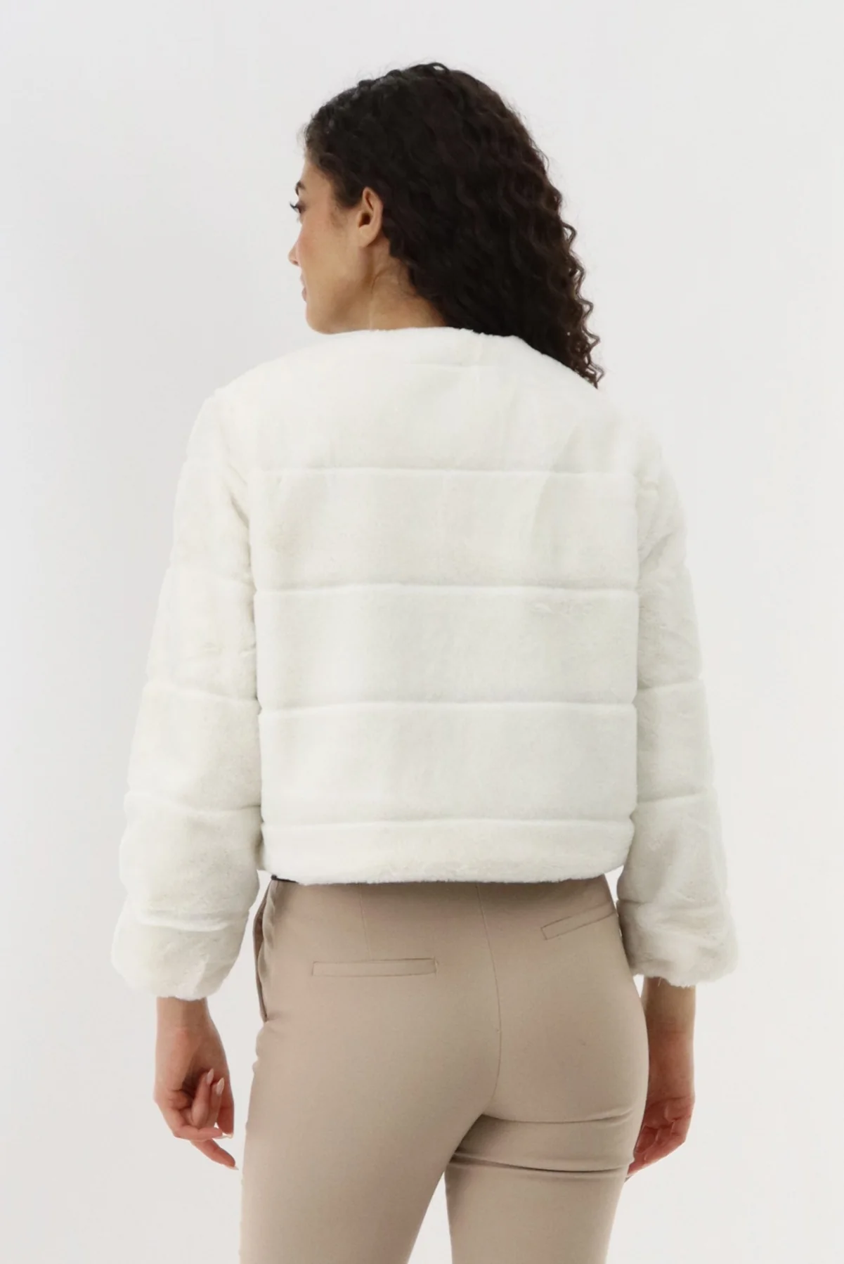 Canada Weather Gear Cropped Faux Fur Lightweight Jacket - White - Image 3