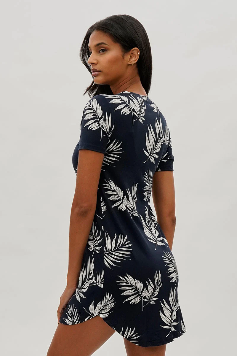 Stylexchange Vintage Leaf Print Short Sleeve Day Dress - Navy - Image 3
