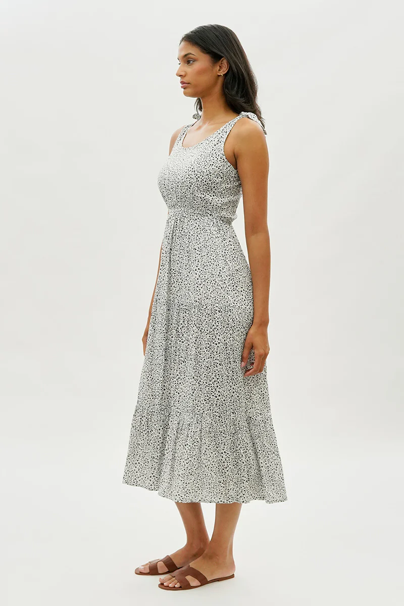 Limite Floral Tiered Shoulder Tie Maxi Dress - White - Image 2
