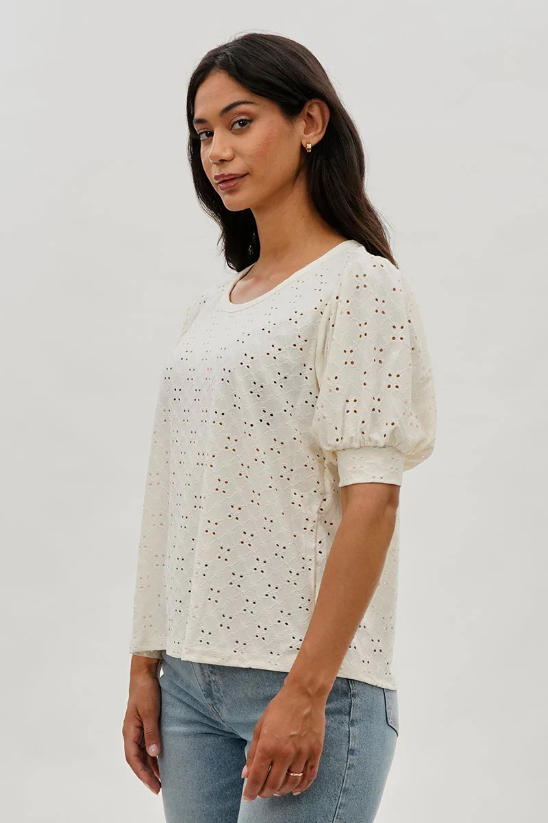 Beechers Brook Eyelet Detail Puff Sleeve Blouse - White - Image 2