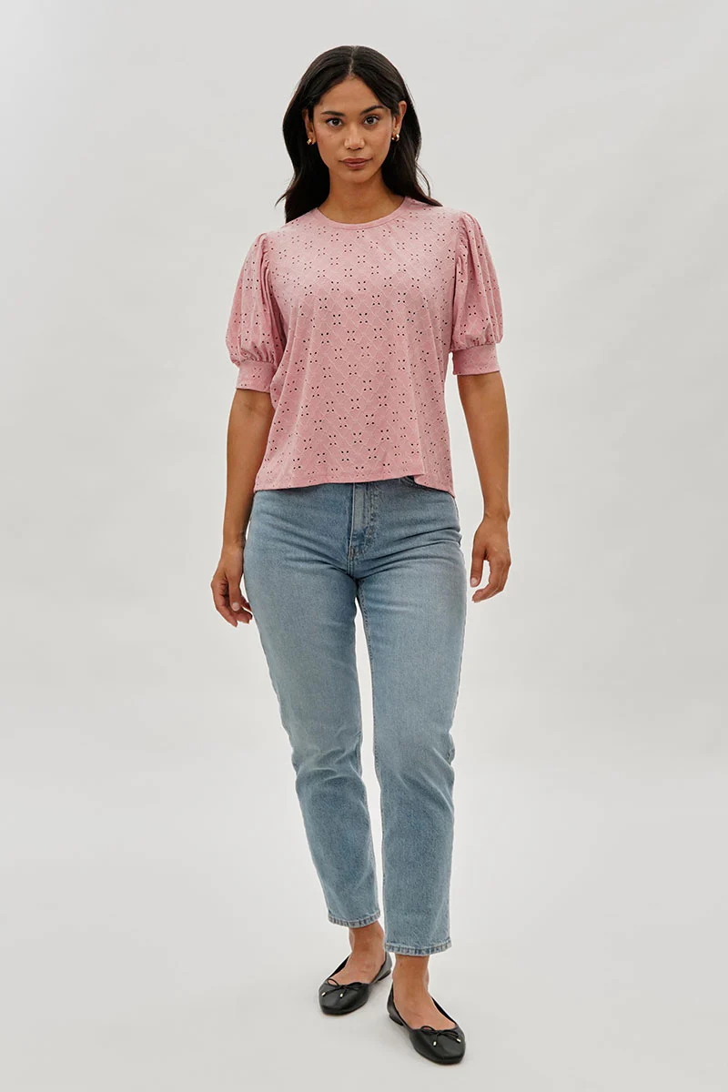 Beechers Brook Eyelet Detail Puff Sleeve Blouse - Pink - Image 5