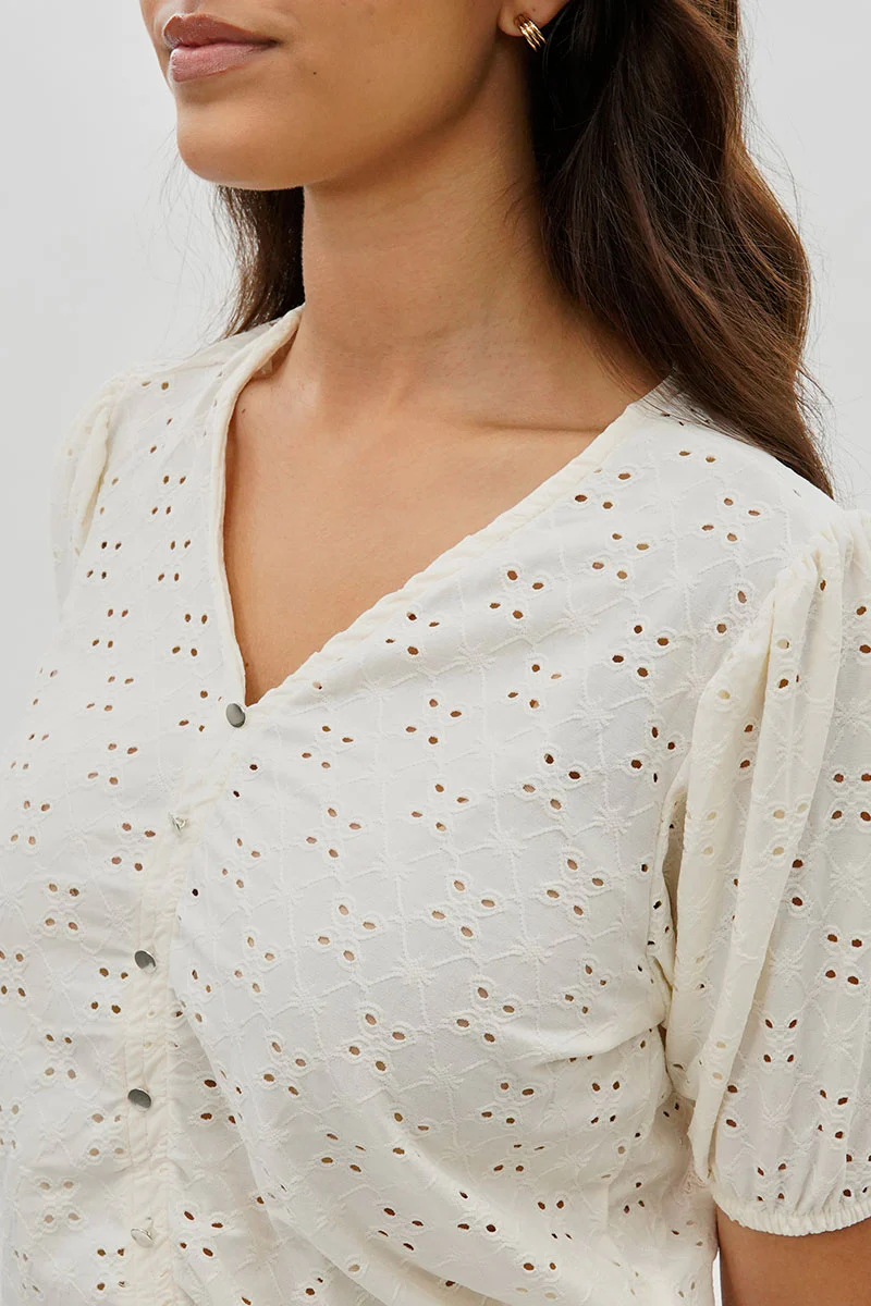 Beechers Brook Button Down Eyelet Blouse - Cream - Image 4