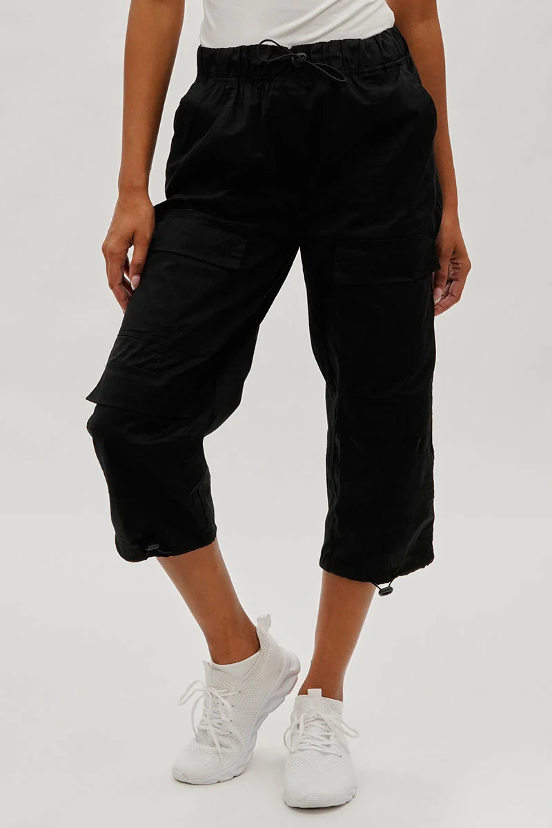 International INC Company Utility Cargo Capris - Black