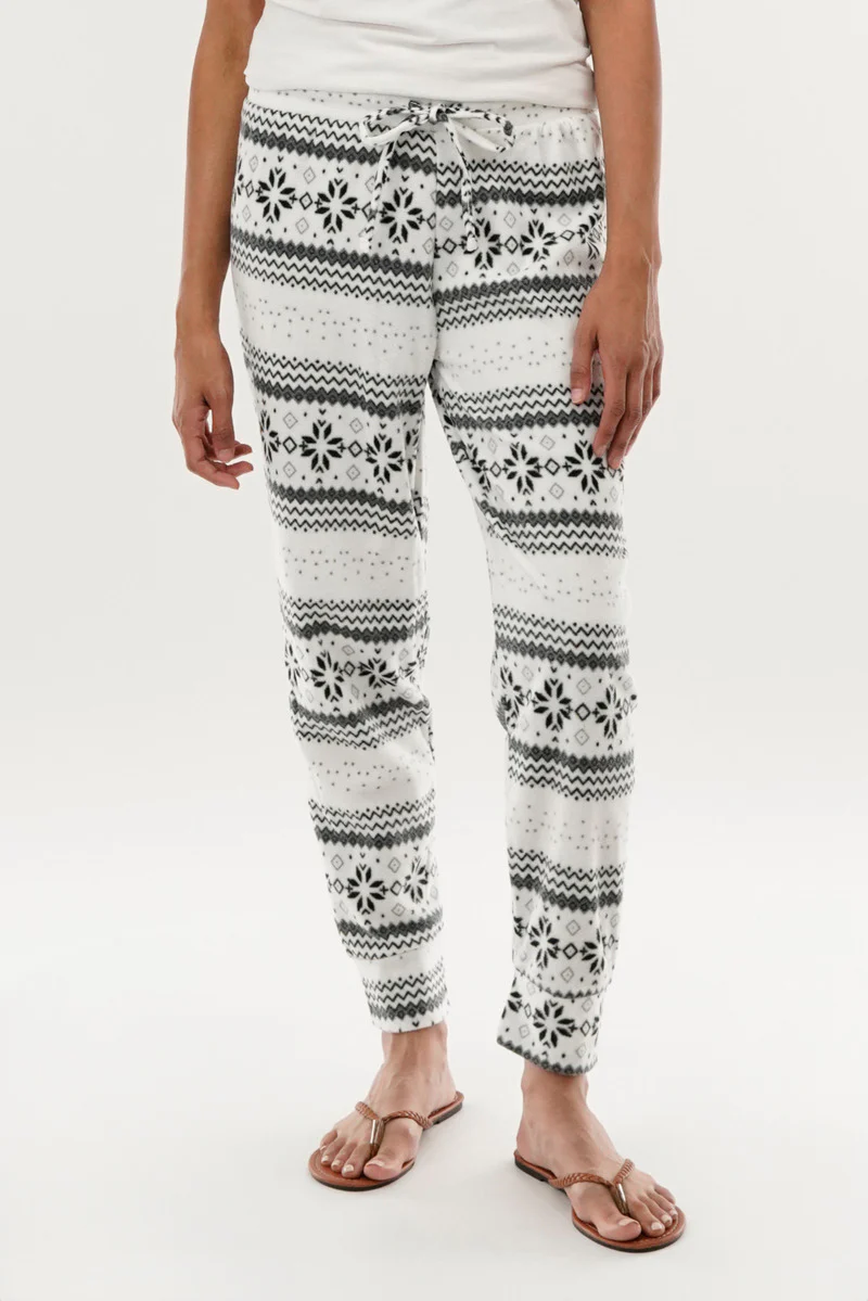 Canada Weather Gear Festive Print Pajama Pants - White