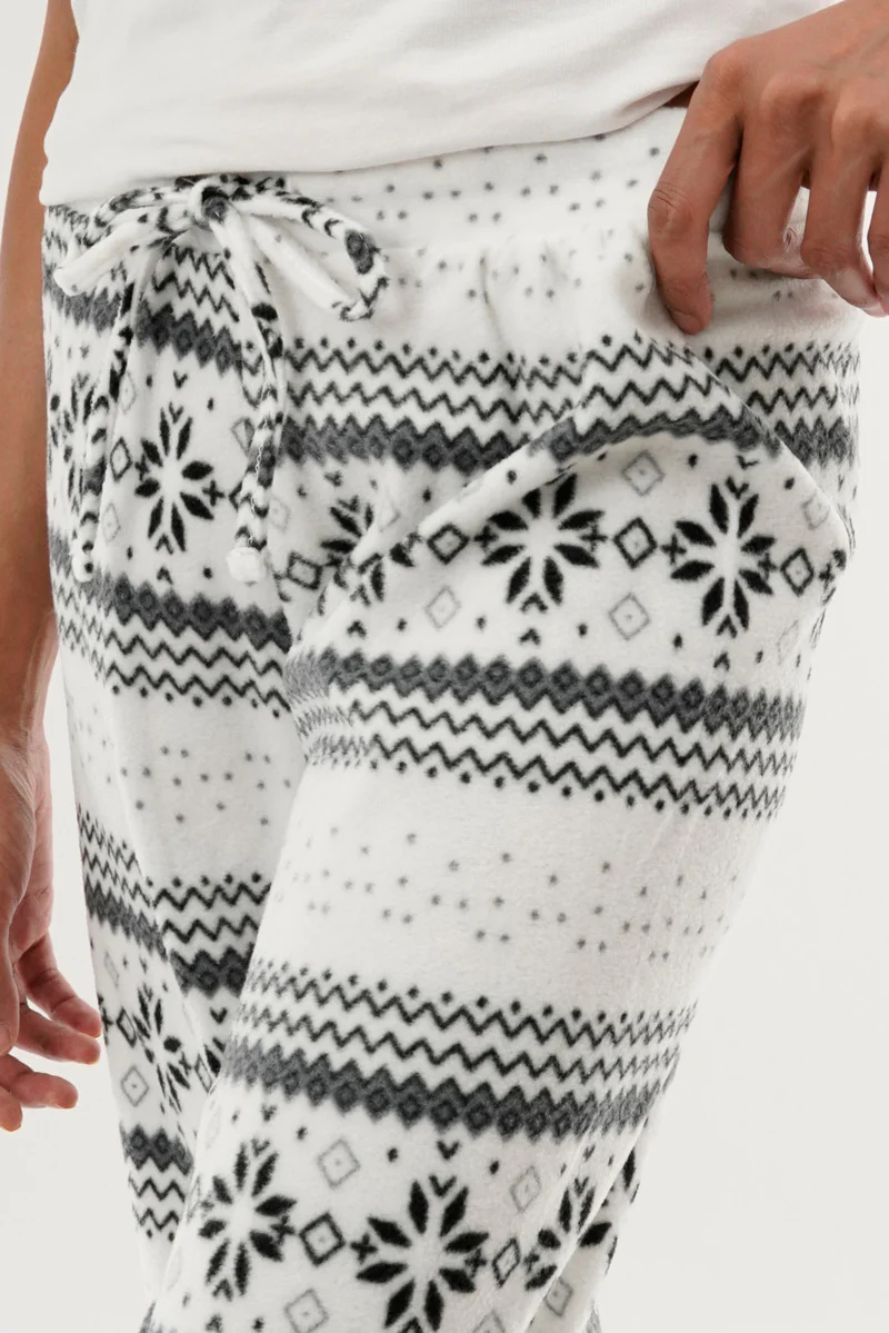 Canada Weather Gear Festive Print Pajama Pants - White - Image 4