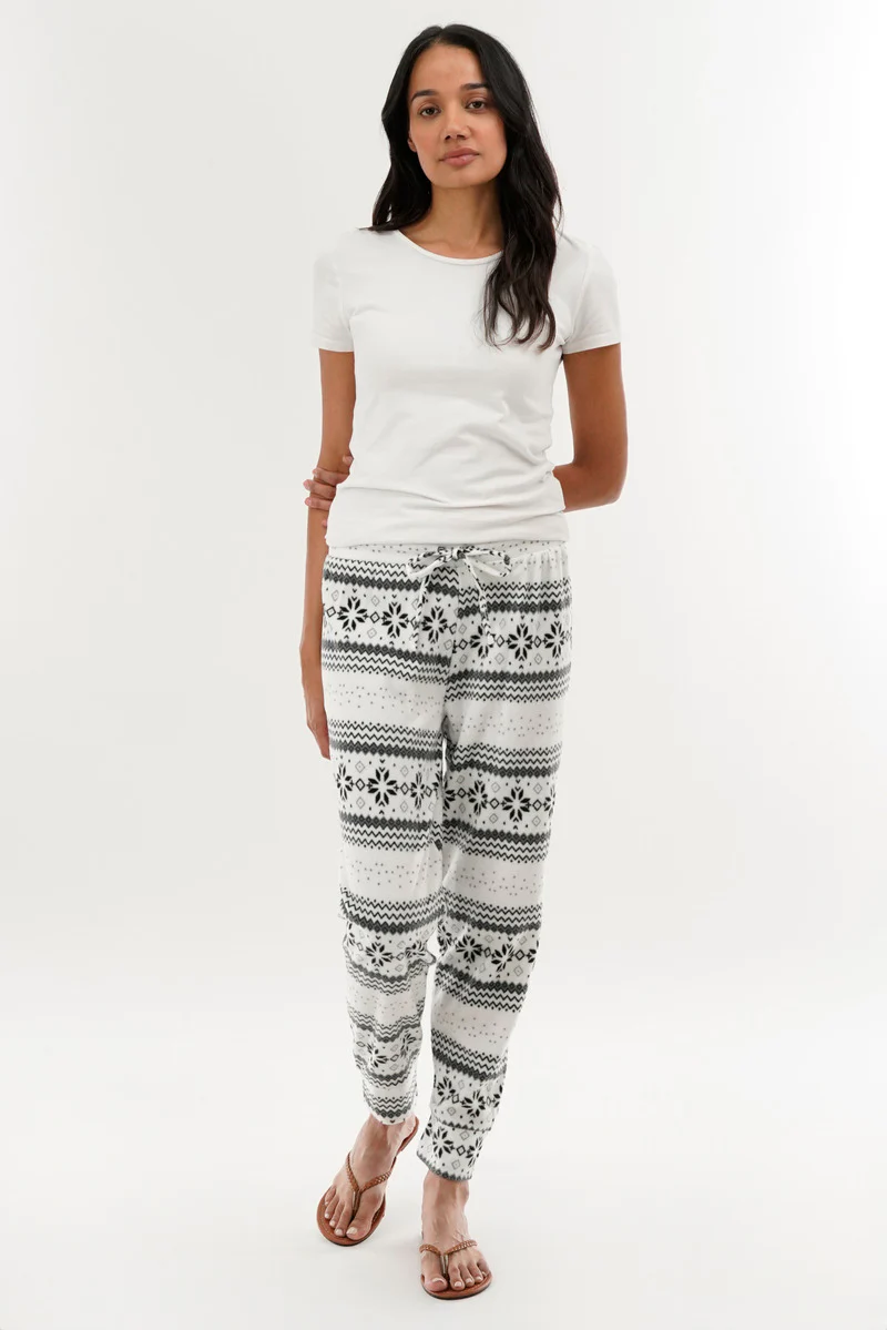 Canada Weather Gear Festive Print Pajama Pants - White - Image 5