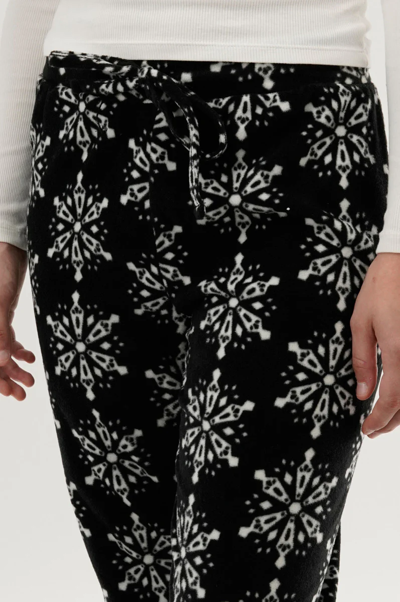 Canada Weather Gear Festive Print Pajama Pants - Black - Image 4