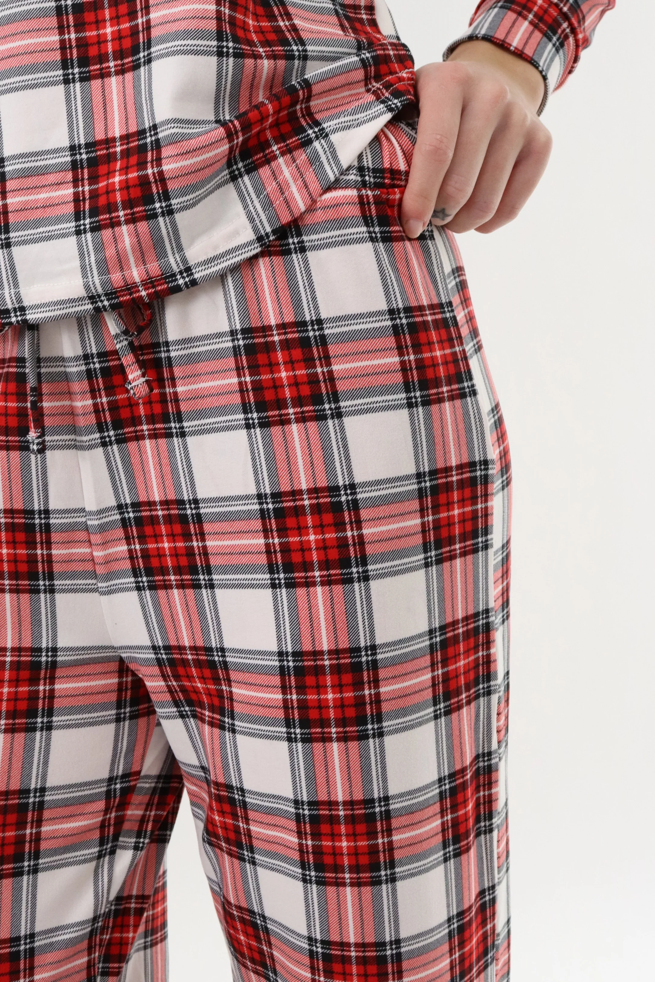 Canada Weather Gear Wide Leg Plaid Pajama Pants - White - Image 4