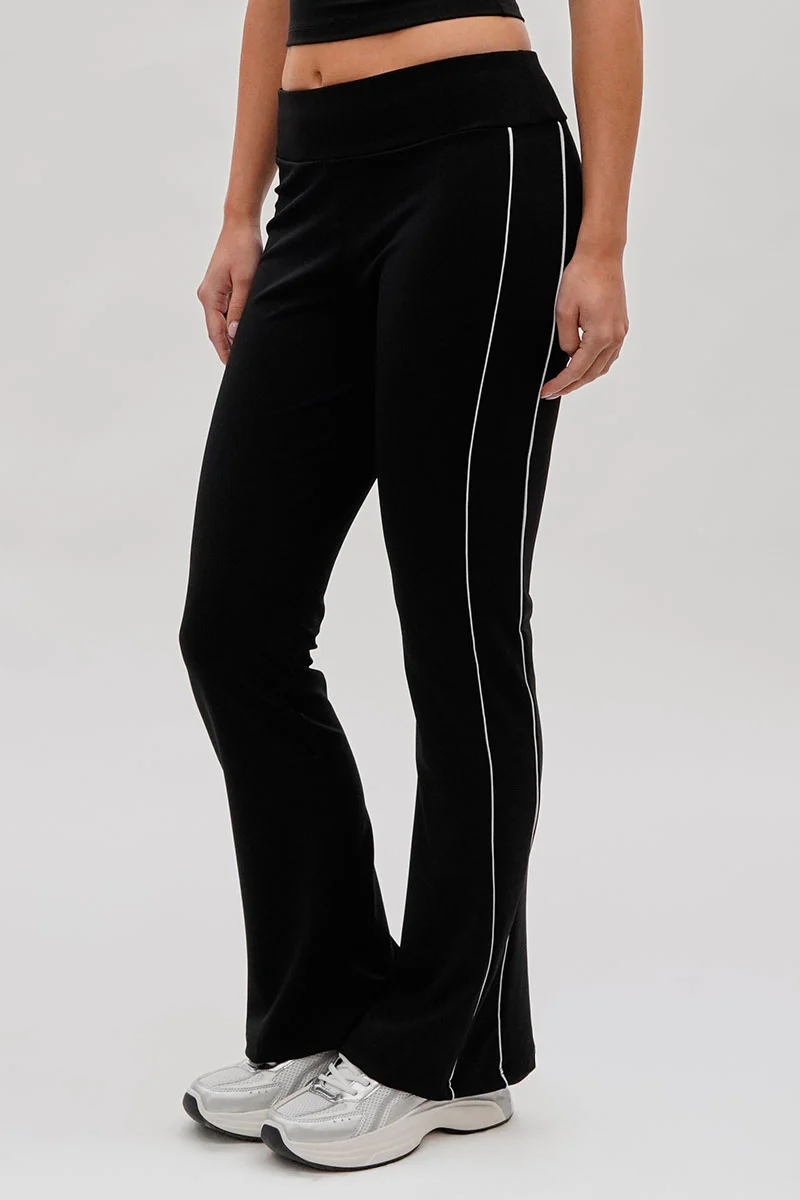 Super Triple Goose Side Piping Detail Active Pants - Black - Image 2