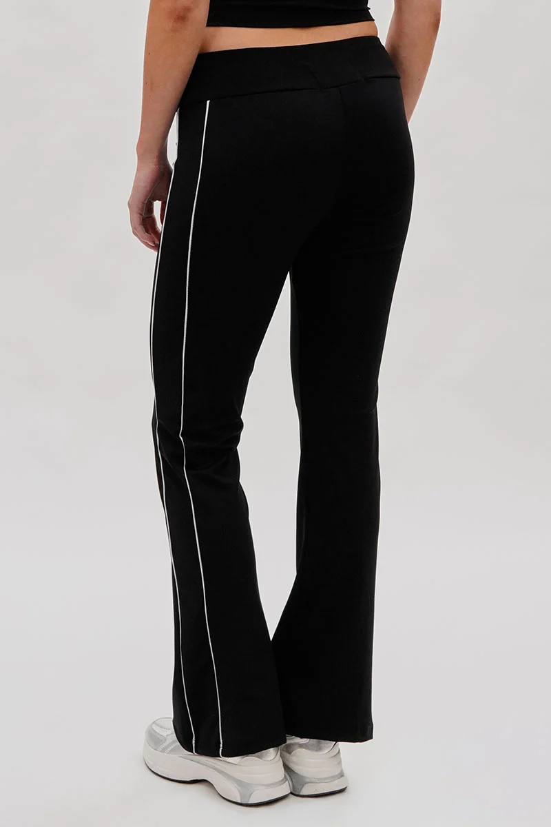 Super Triple Goose Side Piping Detail Active Pants - Black - Image 3