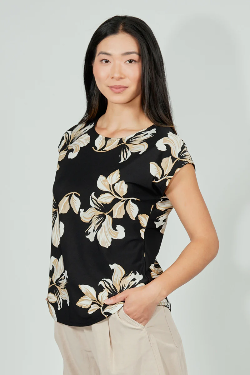 Beechers Brook Floral Circle Neck Tee - Black - Image 2