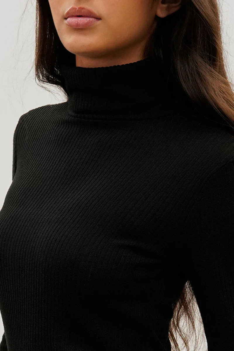Magazine Ribbed Turtleneck Pullover Sweater - Black - Image 4