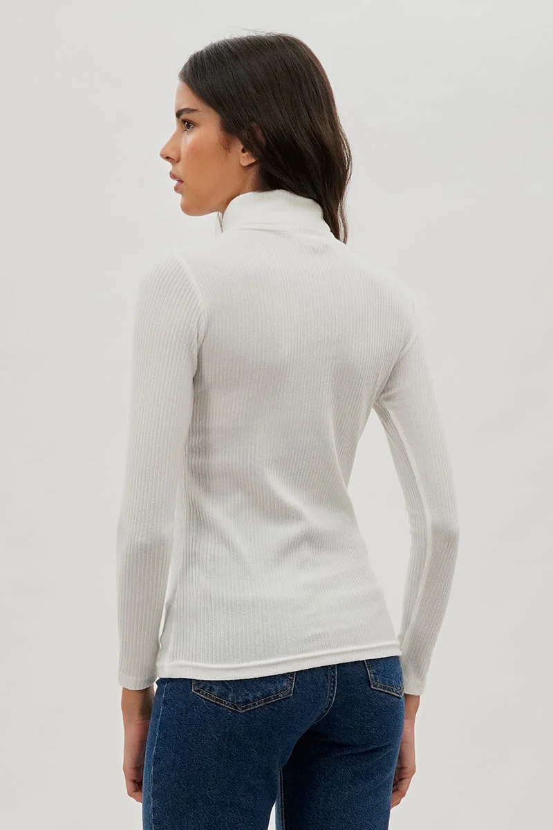 Magazine Ribbed Turtleneck Pullover Sweater - White - Image 3
