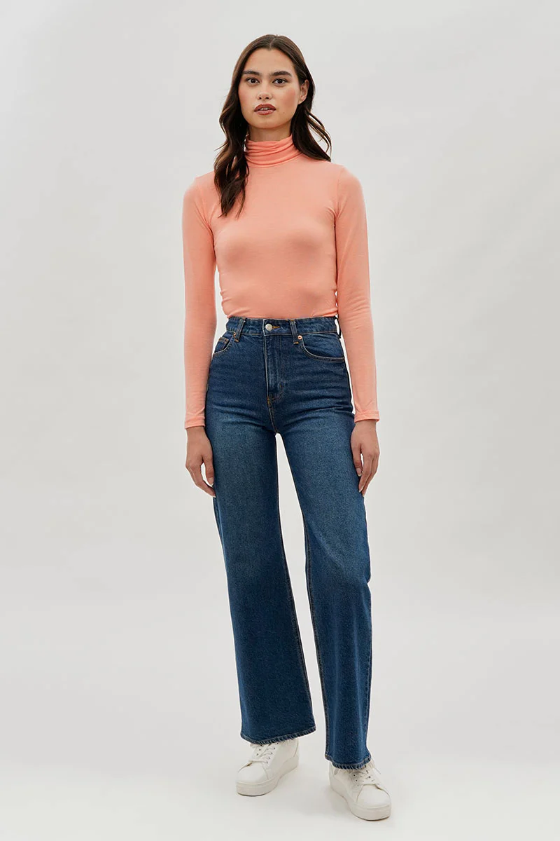 Magazine Cinched Side Turtleneck Long Sleeve Top - Pink - Image 5