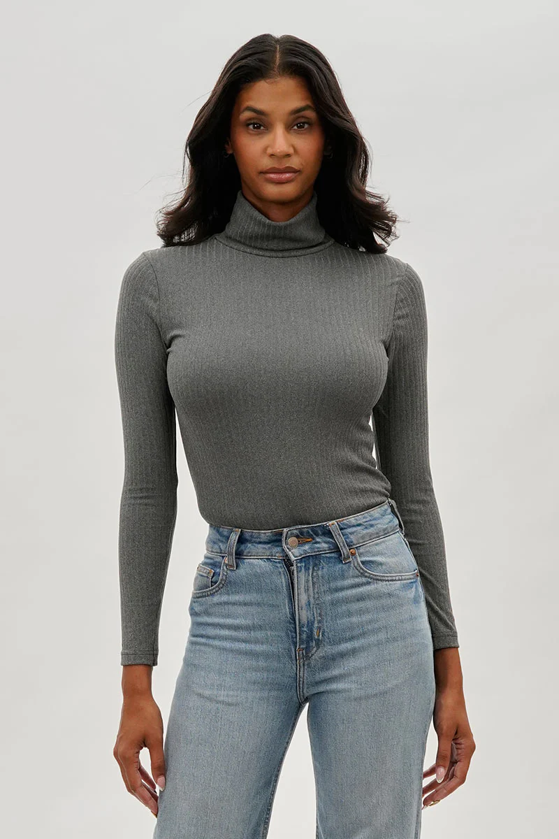 Majora Long Sleeve Turtleneck Pullover Sweater - Grey