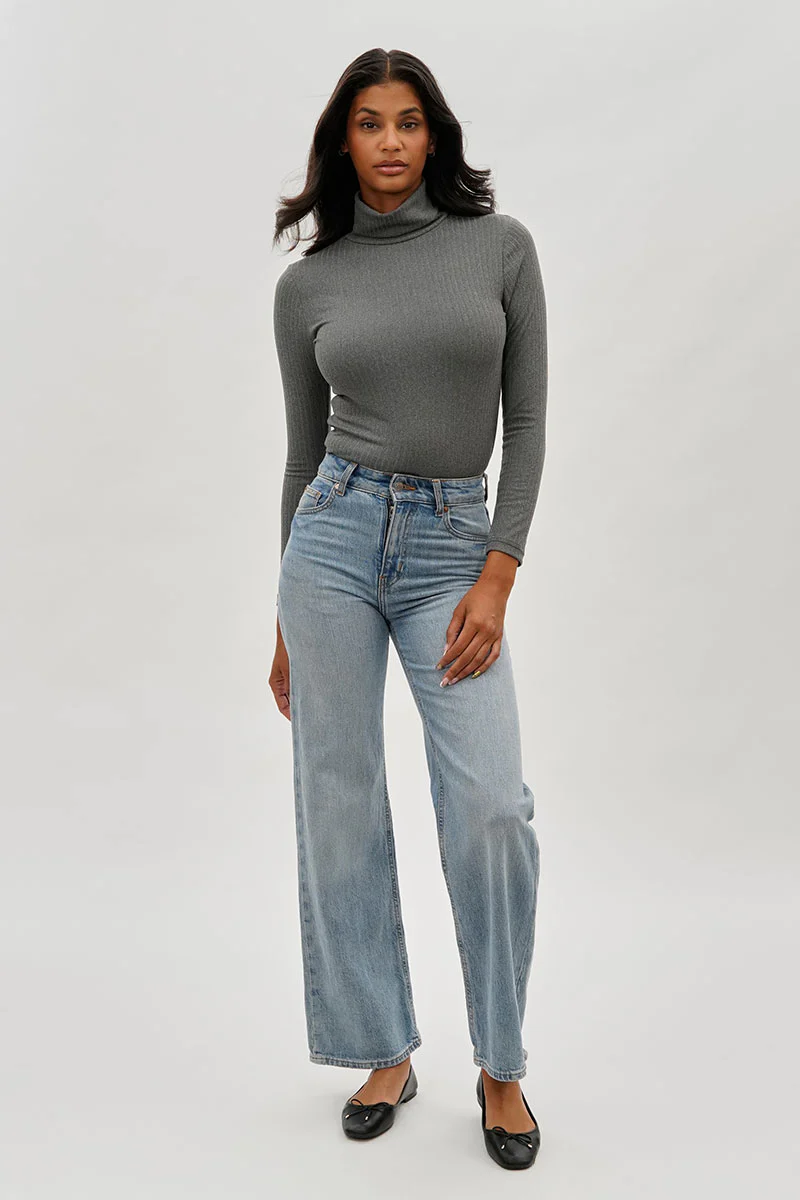 Majora Long Sleeve Turtleneck Pullover Sweater - Grey - Image 5
