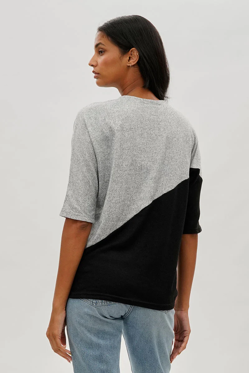 International INC Company Diagonal Colour Block Tee - Grey - Image 3