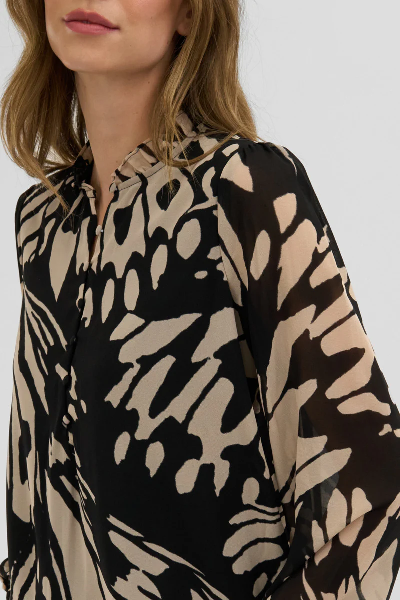 Costa Blanca Patterned Sheer Sleeve Blouse - Black - Image 4