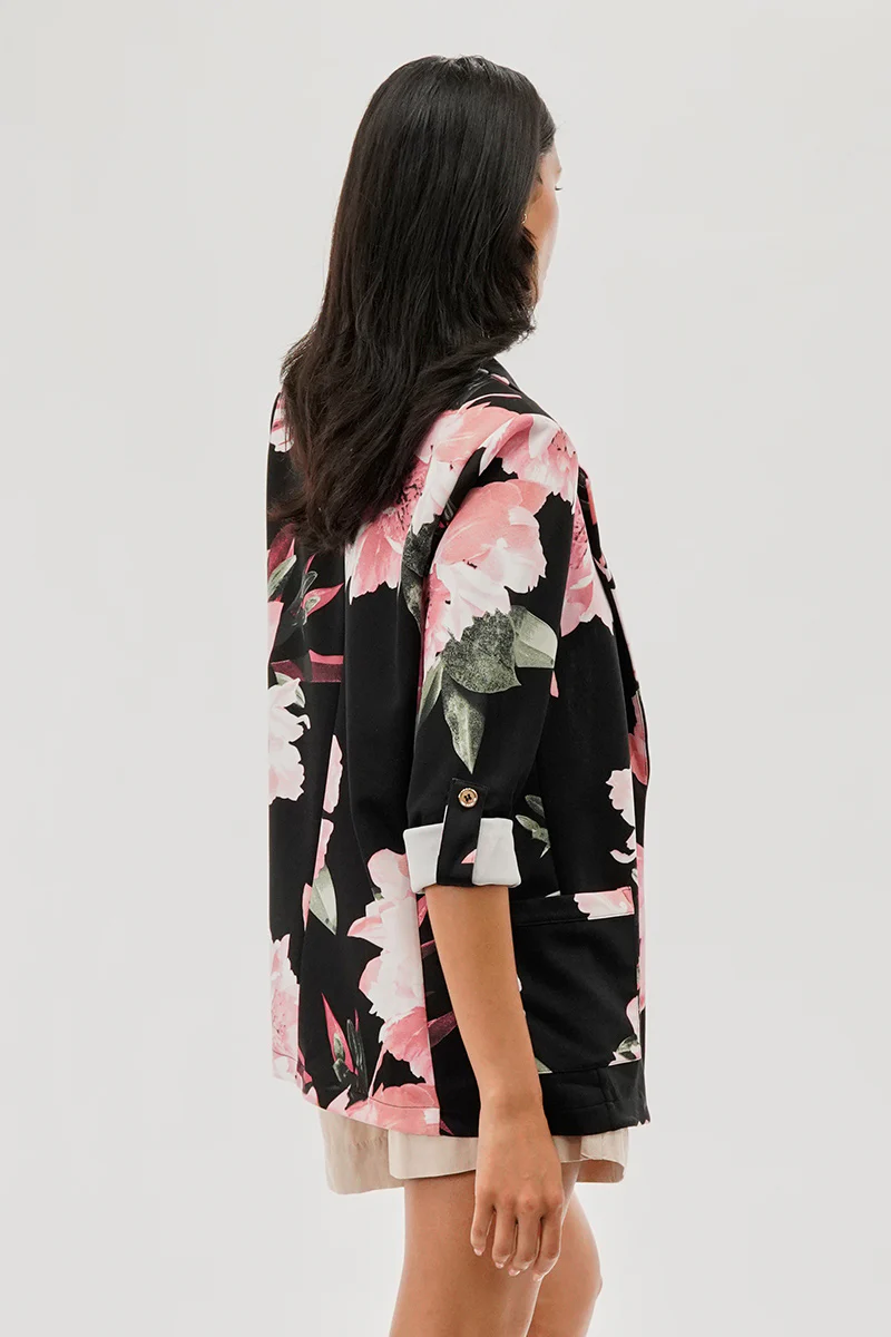 Costa Blanca Floral Roll Up Sleeve Open Blazer - Black - Image 3